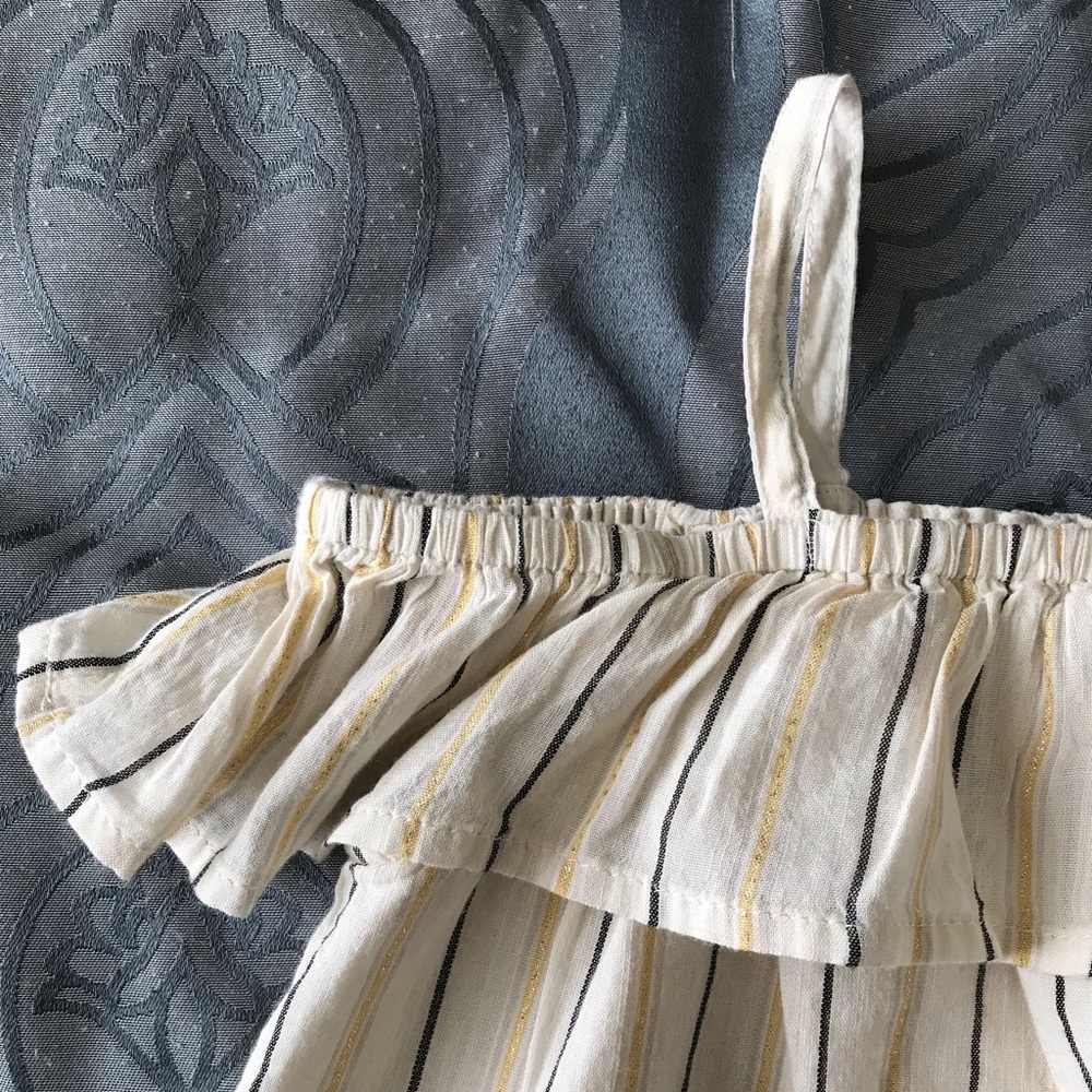 NWT. Striped RuffleTank. - Picture 2 of 5